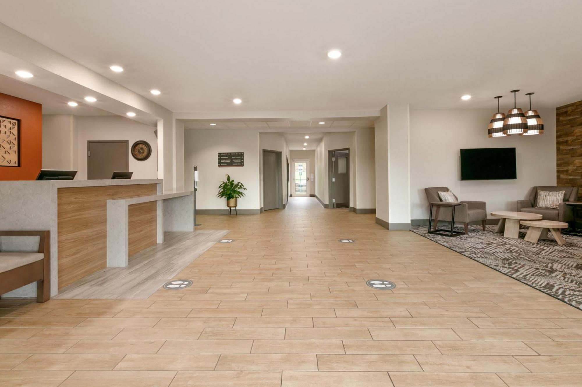 Candlewood Suites Kansas City Northeast By Ihg Exterior foto